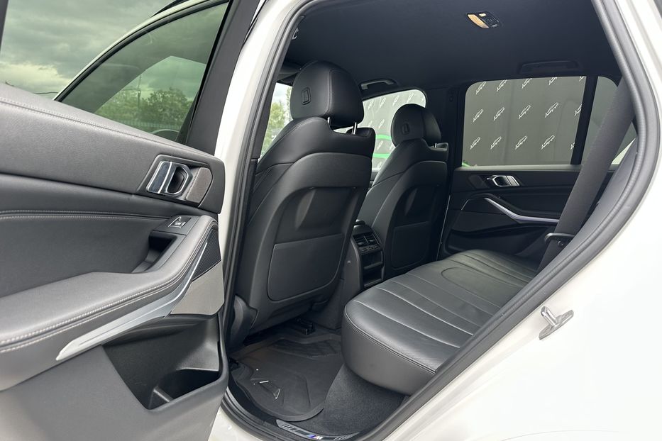 Продам BMW X5 Xdrive30d M-Paket 2020 года в Киеве