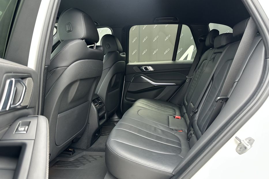 Продам BMW X5 Xdrive30d M-Paket 2020 года в Киеве