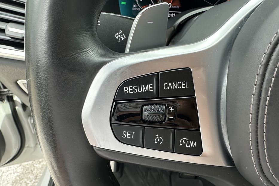 Продам BMW X5 Xdrive30d M-Paket 2020 года в Киеве