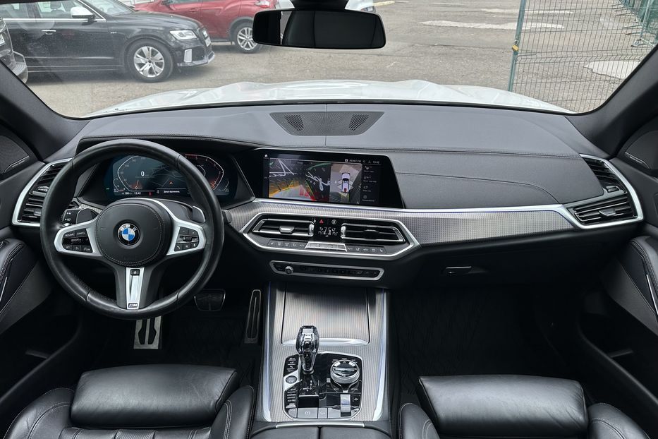 Продам BMW X5 Xdrive30d M-Paket 2020 года в Киеве