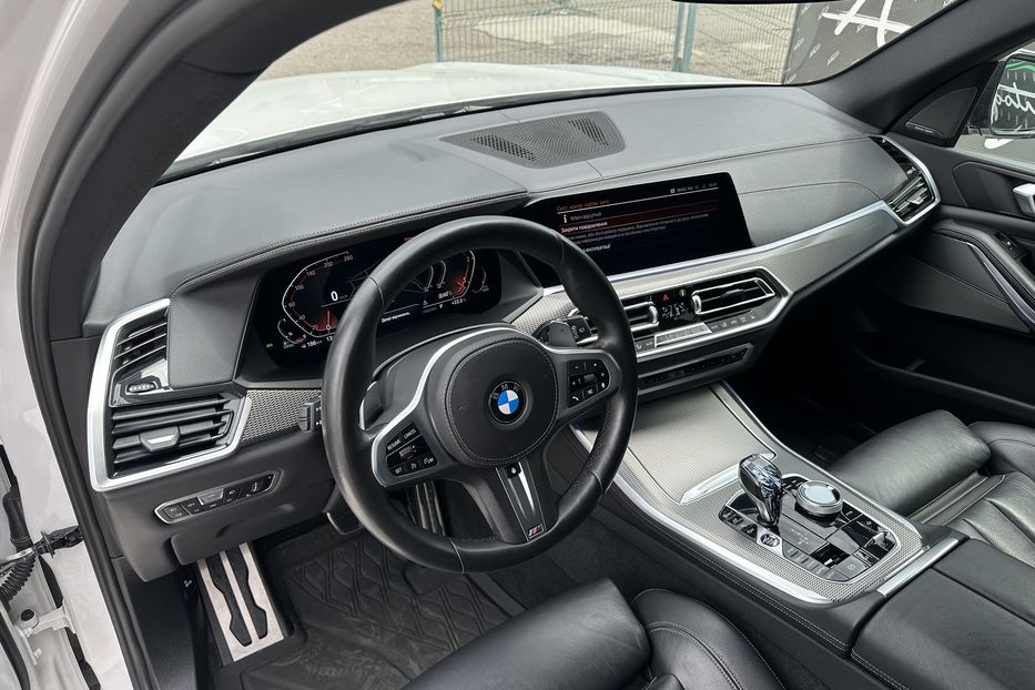 Продам BMW X5 Xdrive30d M-Paket 2020 года в Киеве