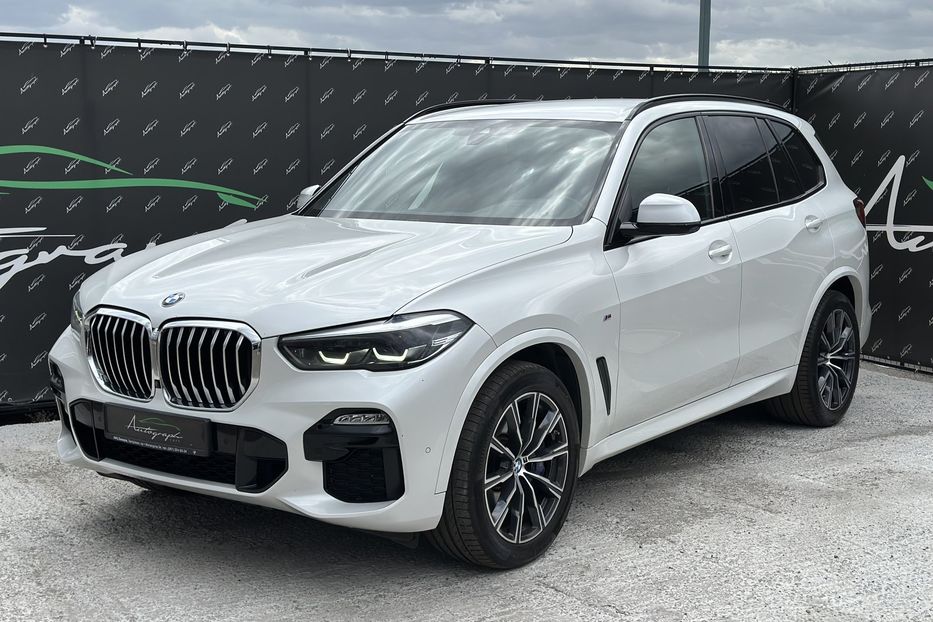 Продам BMW X5 Xdrive30d M-Paket 2020 года в Киеве