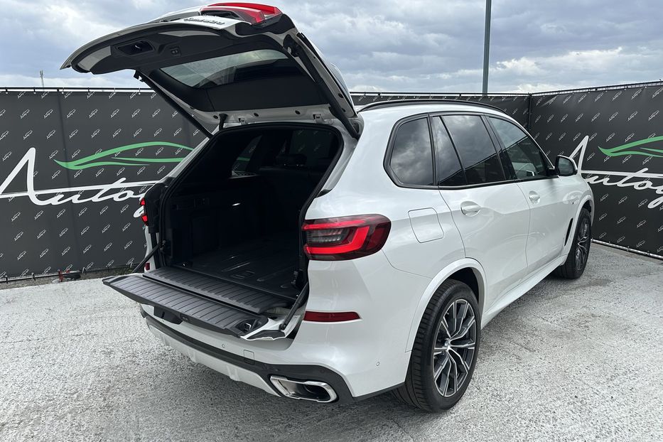 Продам BMW X5 Xdrive30d M-Paket 2020 года в Киеве