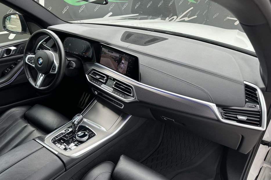 Продам BMW X5 Xdrive30d M-Paket 2020 года в Киеве