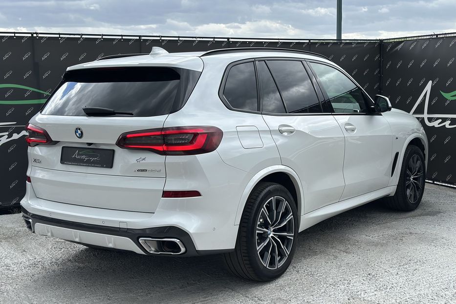 Продам BMW X5 Xdrive30d M-Paket 2020 года в Киеве