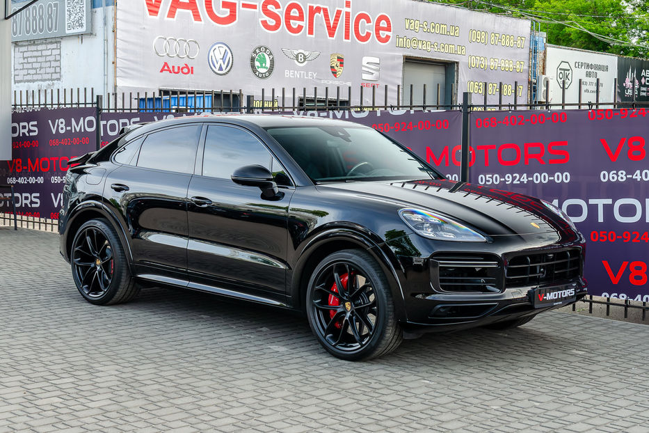 Продам Porsche Cayenne Coupe Turbo 2023 года в Киеве
