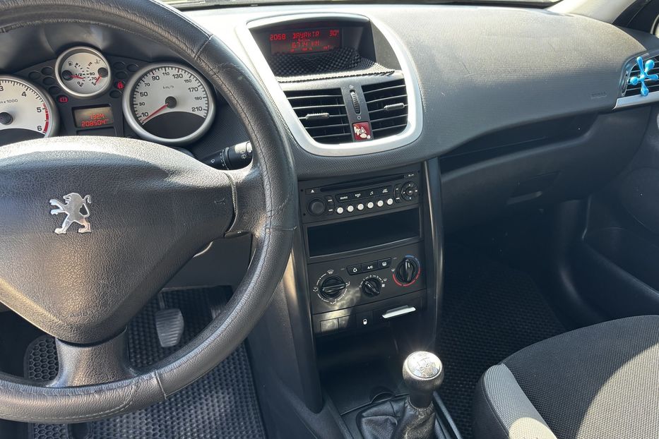 Продам Peugeot 207 207 2008 года в Львове