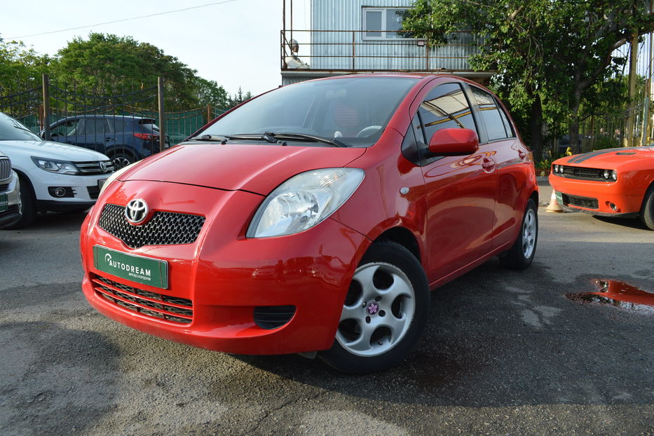 Продам Toyota Yaris 2006 года в Одессе