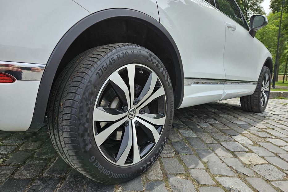 Продам Volkswagen Touareg Офіційний! 2018 года в Киеве
