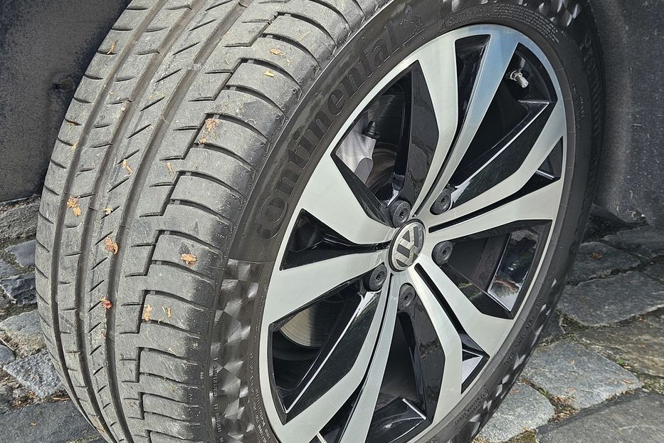 Продам Volkswagen Touareg Офіційний! 2018 года в Киеве