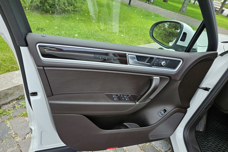 Продам Volkswagen Touareg Офіційний! 2018 года в Киеве