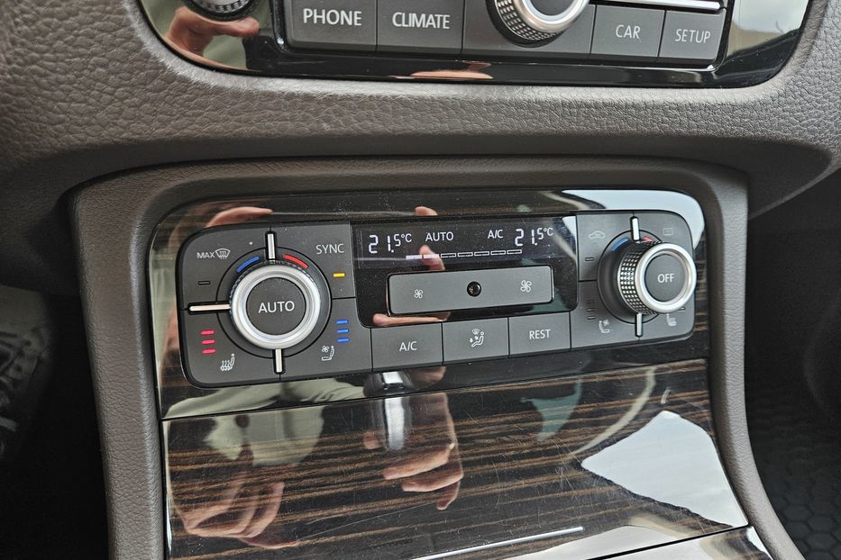 Продам Volkswagen Touareg Офіційний! 2018 года в Киеве