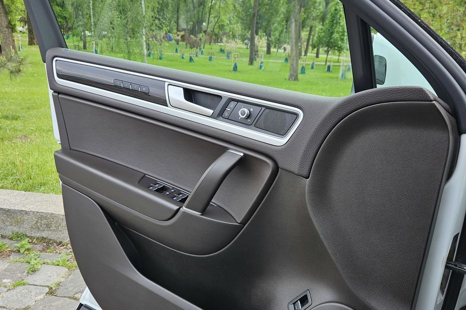 Продам Volkswagen Touareg Офіційний! 2018 года в Киеве