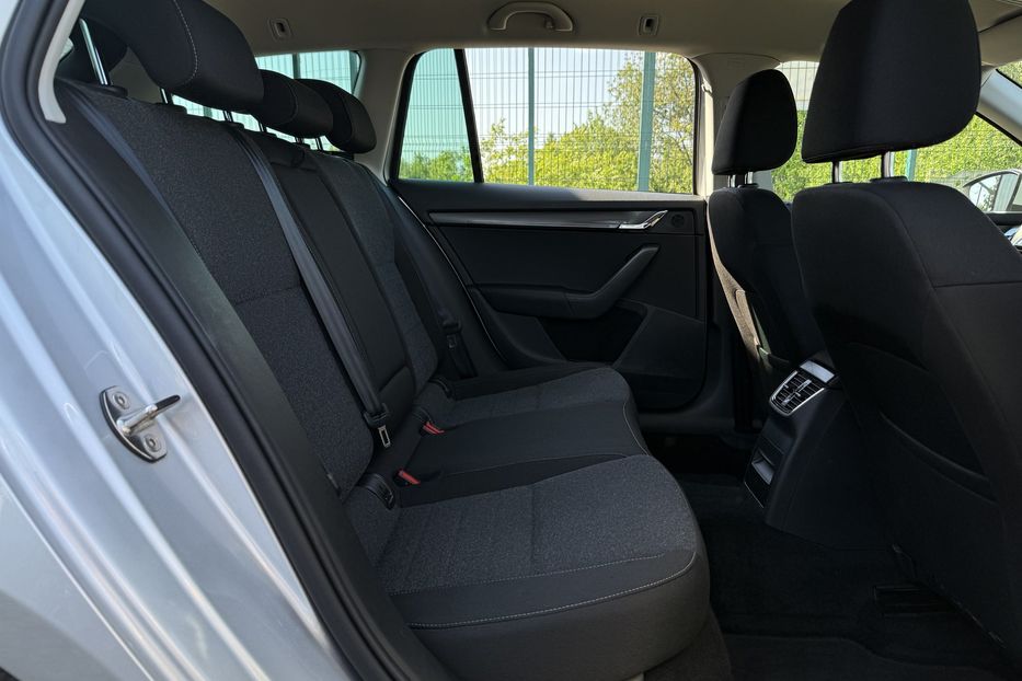 Продам Skoda Octavia A7 2.0ТDI 150к/с КОЛЕСА FULL LED 2020 года в Львове