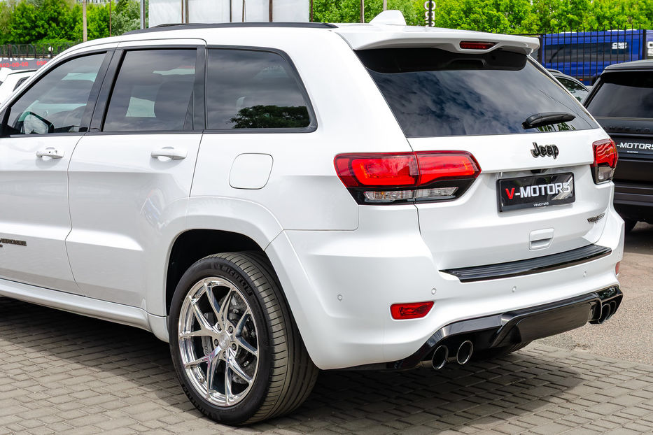 Продам Jeep Grand Cherokee Trackhawk 6.2 Supercharged 2019 года в Киеве