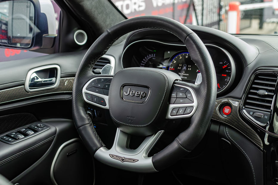 Продам Jeep Grand Cherokee Trackhawk 6.2 Supercharged 2019 года в Киеве