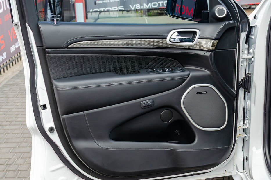 Продам Jeep Grand Cherokee Trackhawk 6.2 Supercharged 2019 года в Киеве