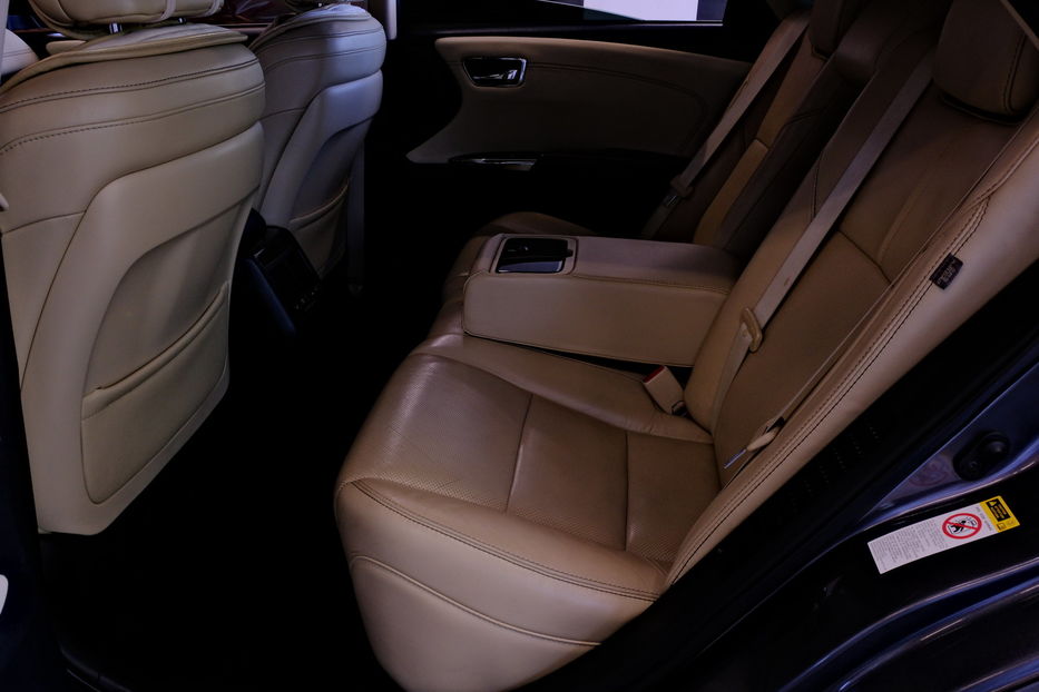 Продам Toyota Avalon 2013 года в Одессе