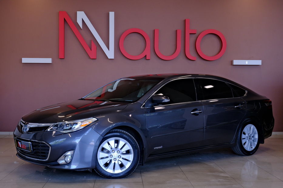 Продам Toyota Avalon 2013 года в Одессе