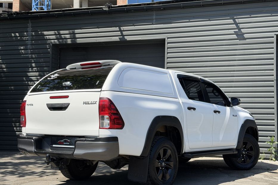 Продам Toyota Hilux 2021 года в Киеве