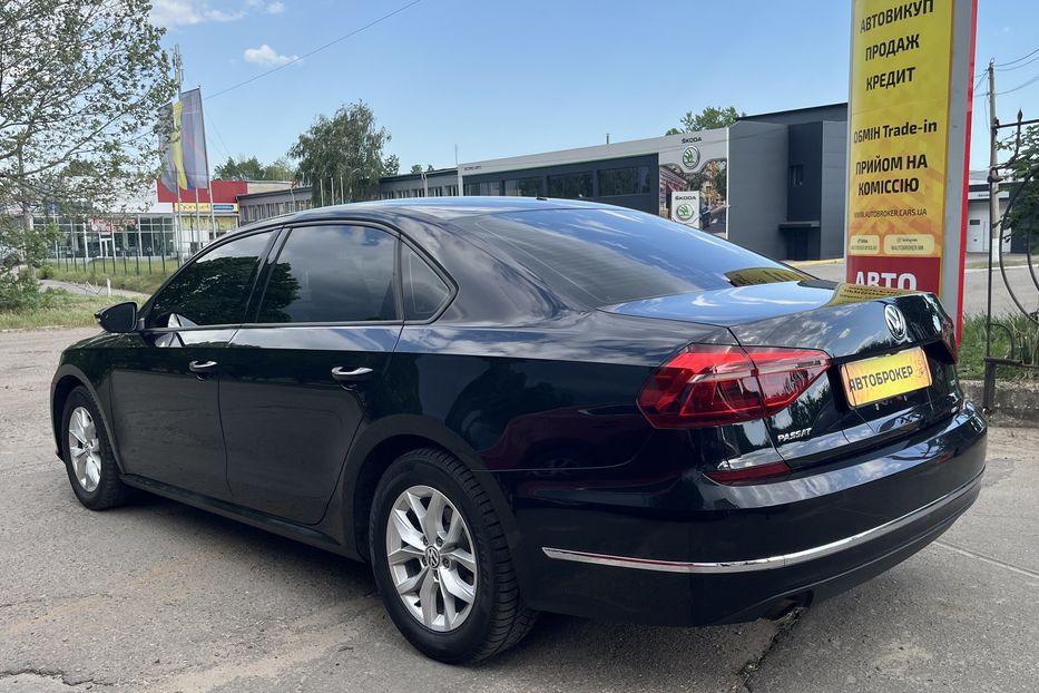 Продам Volkswagen Passat B8 2.0T S/R-Line 2018 года в Николаеве