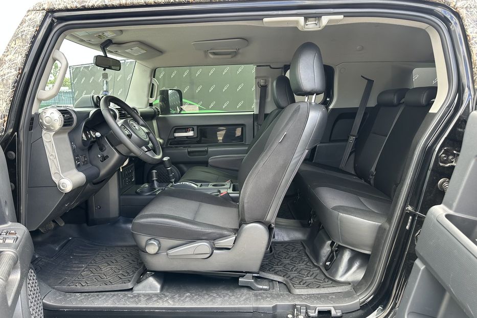 Продам Toyota FJ Cruiser TRD 2008 года в Киеве