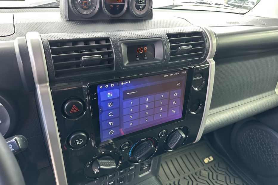 Продам Toyota FJ Cruiser TRD 2008 года в Киеве