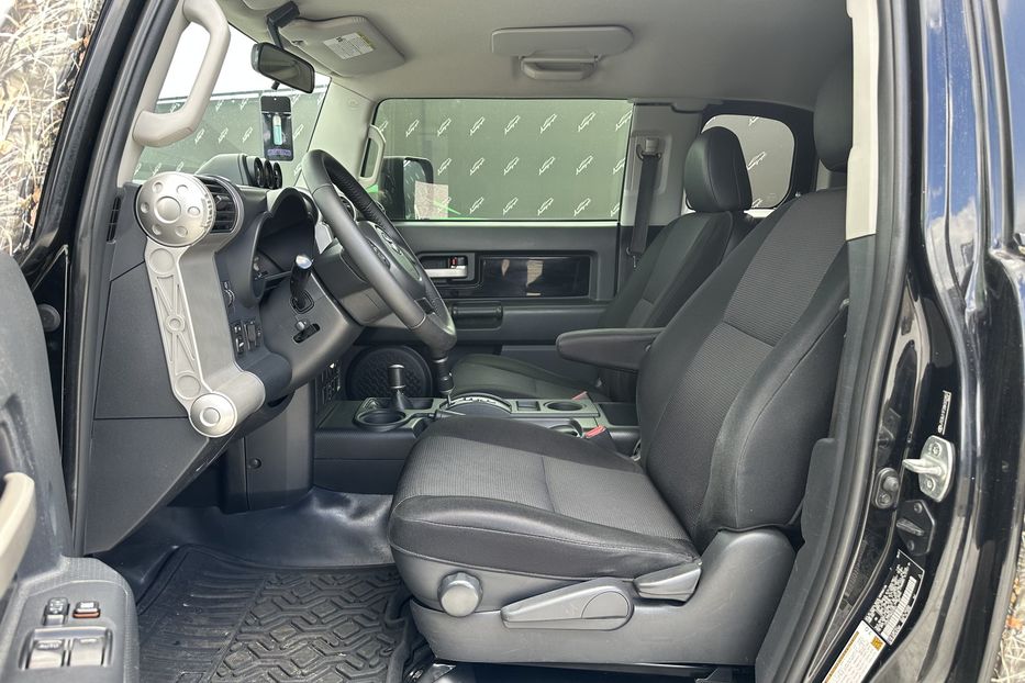 Продам Toyota FJ Cruiser TRD 2008 года в Киеве