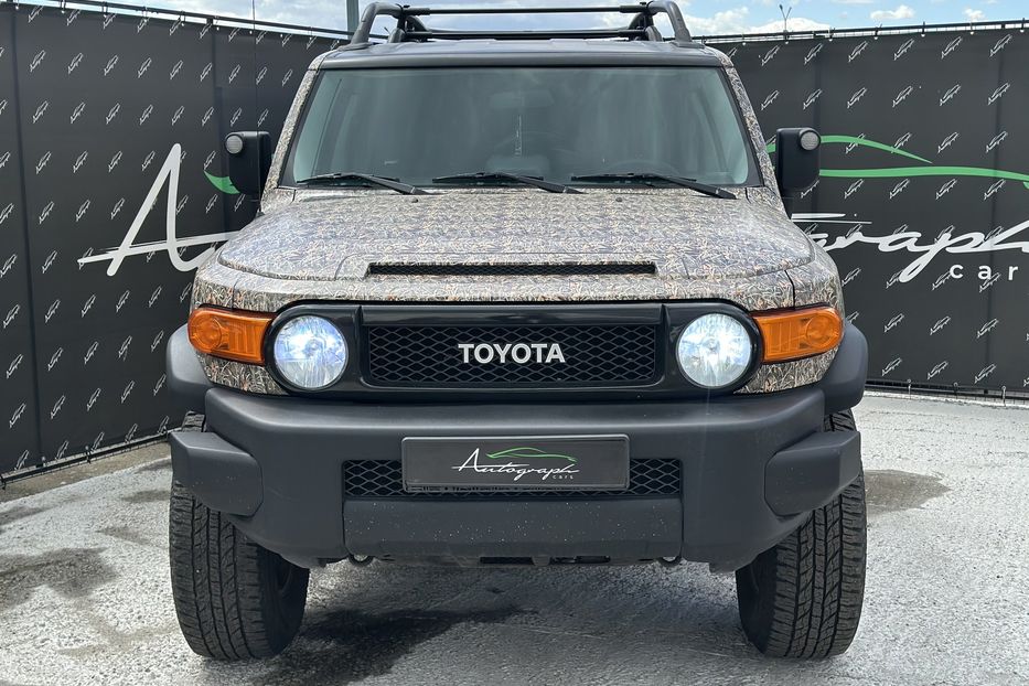 Продам Toyota FJ Cruiser TRD 2008 года в Киеве