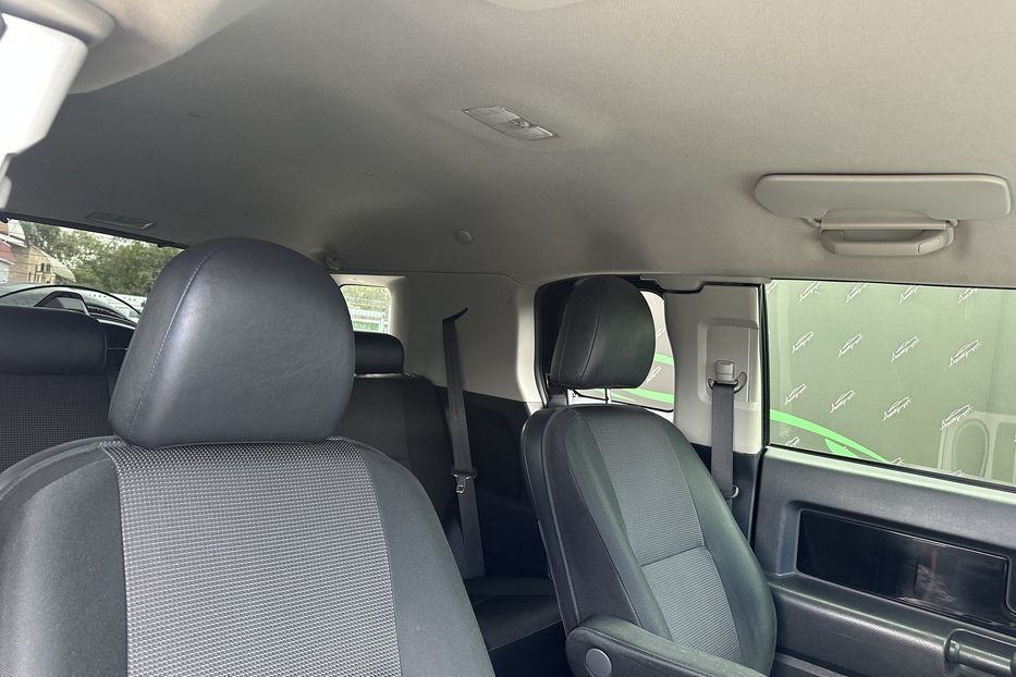 Продам Toyota FJ Cruiser TRD 2008 года в Киеве