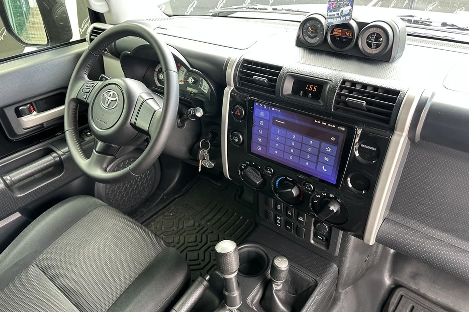 Продам Toyota FJ Cruiser TRD 2008 года в Киеве