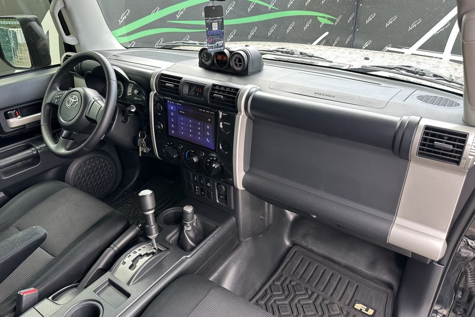 Продам Toyota FJ Cruiser TRD 2008 года в Киеве