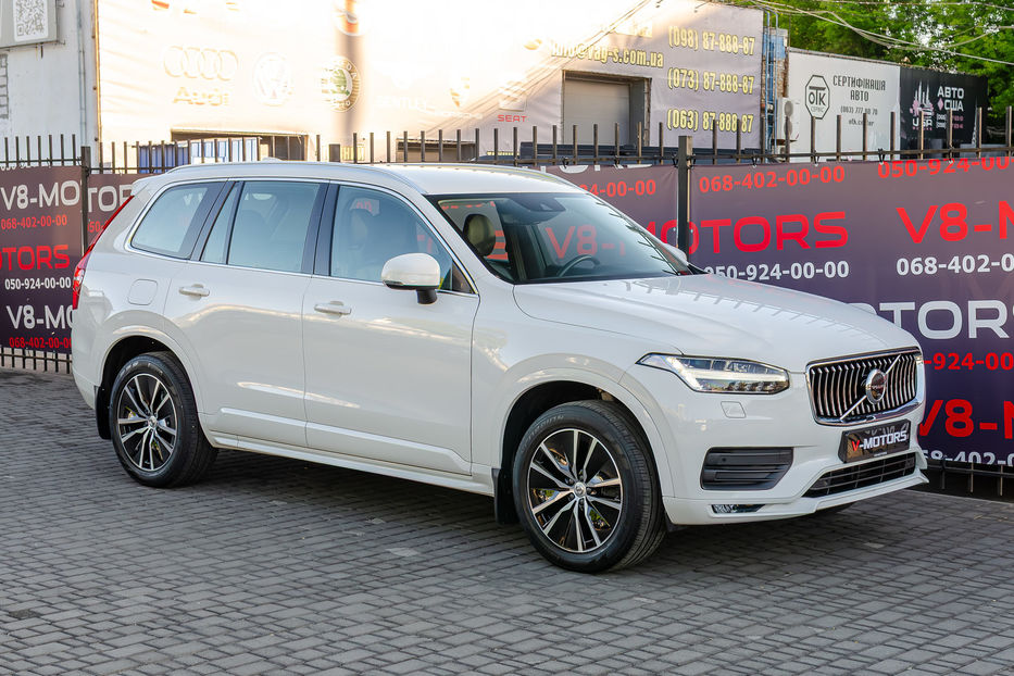Продам Volvo XC90 Momentum AWD 2019 года в Киеве
