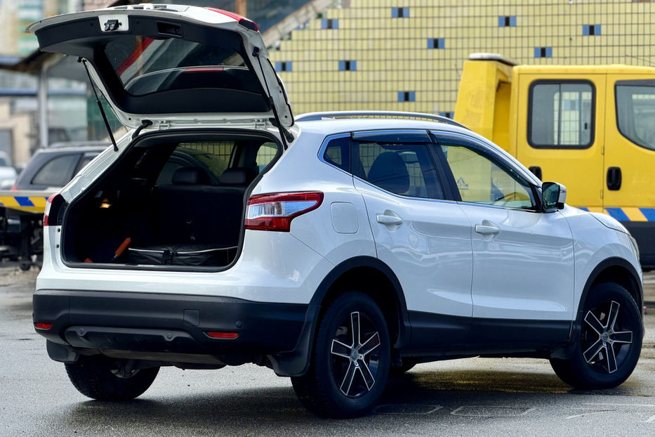 Продам Nissan Qashqai 1.6 dCi Xtronic (130 к.с.)  2017 года в Киеве