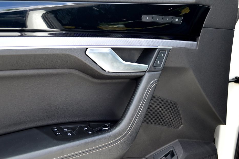 Продам Volkswagen Touareg R-Line 2019 года в Одессе