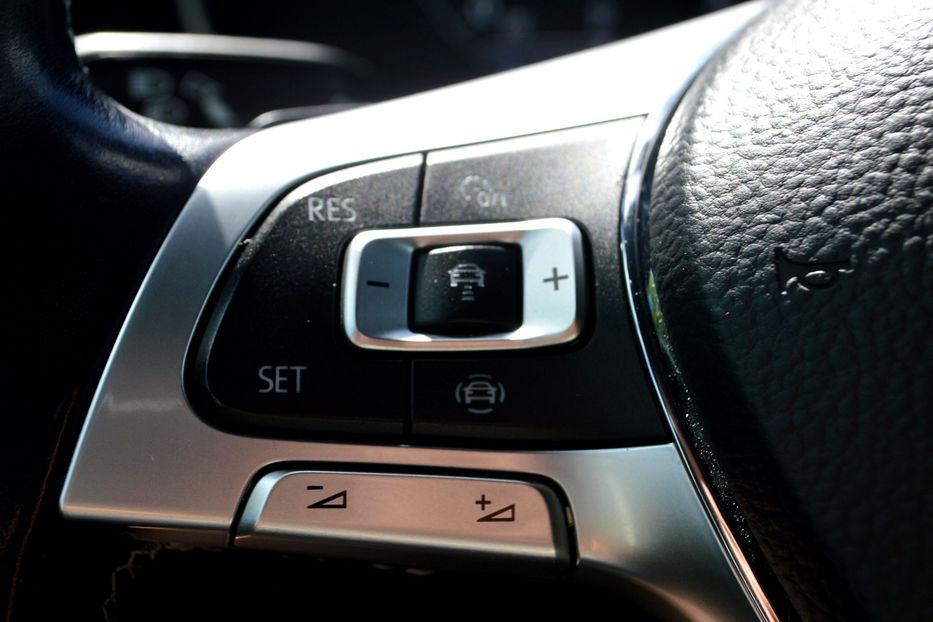 Продам Volkswagen Touareg R-Line 2019 года в Одессе