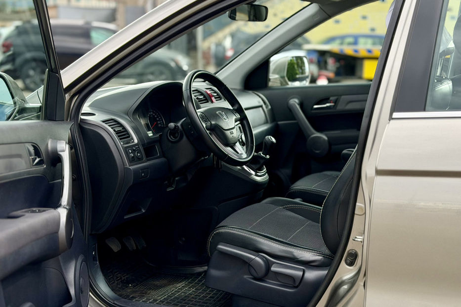 Продам Honda CR-V 2.0i-VTEC MT (150 к.с.) 2008 года в Киеве