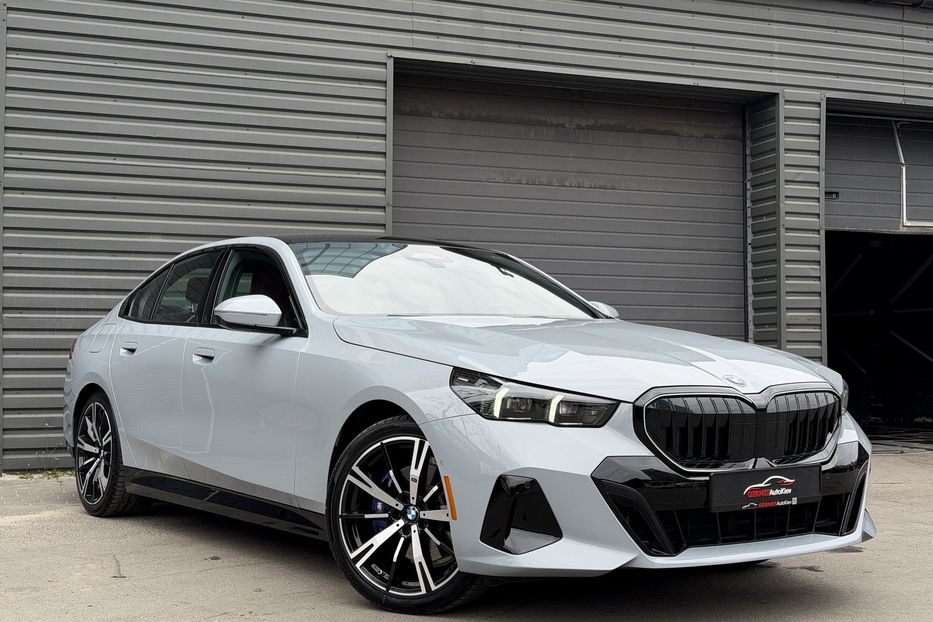 Продам BMW 530 2025 года в Киеве