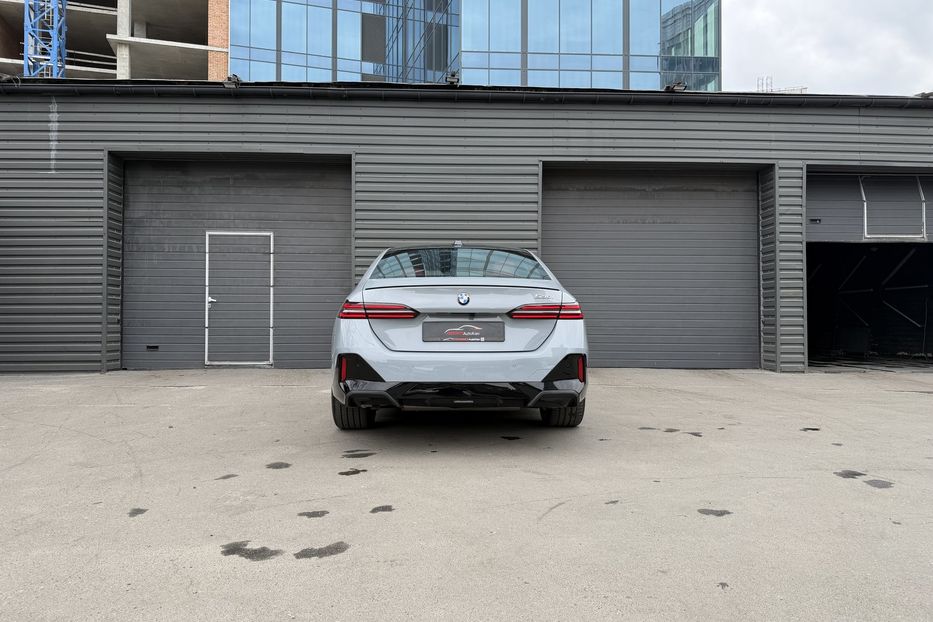 Продам BMW 530 2025 года в Киеве