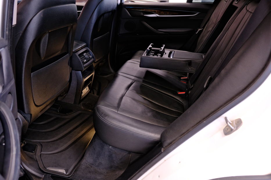 Продам BMW X5 2015 года в Одессе
