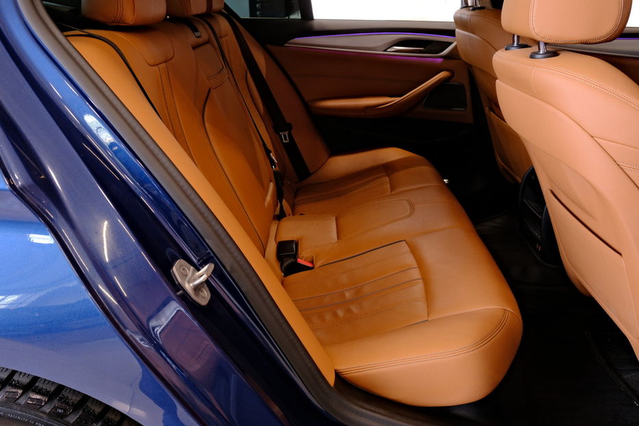 Продам BMW 520 2020 года в Одессе