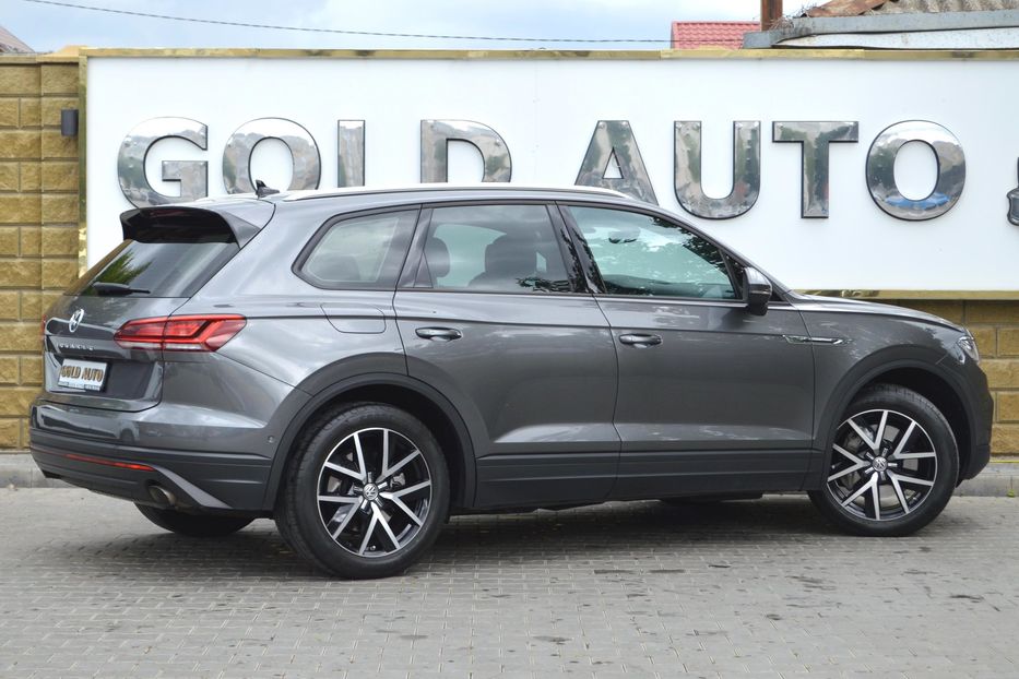 Продам Volkswagen Touareg 2019 года в Одессе
