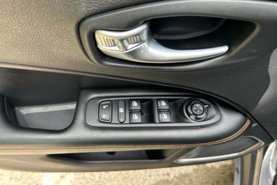 Продам Jeep Compass Limited 2020 года в Черновцах