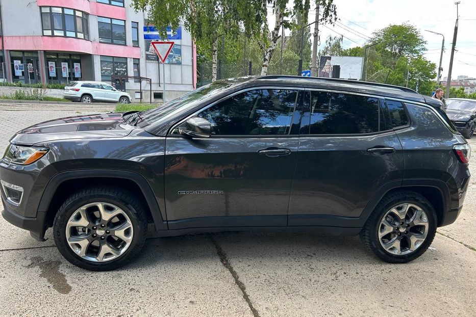 Продам Jeep Compass Limited 2020 года в Черновцах