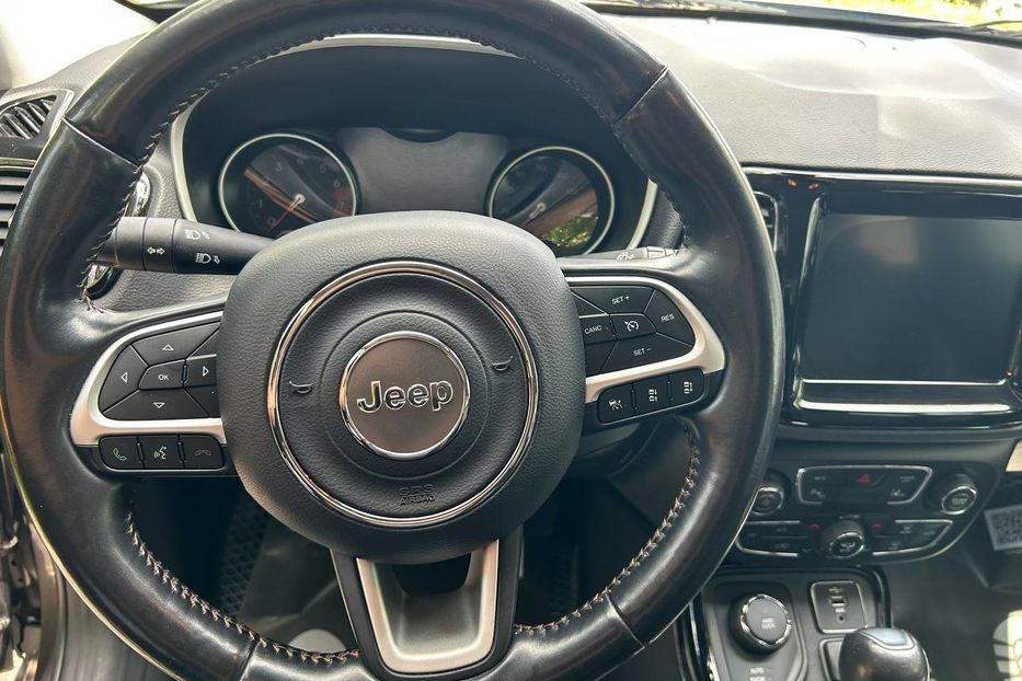 Продам Jeep Compass Limited 2020 года в Черновцах
