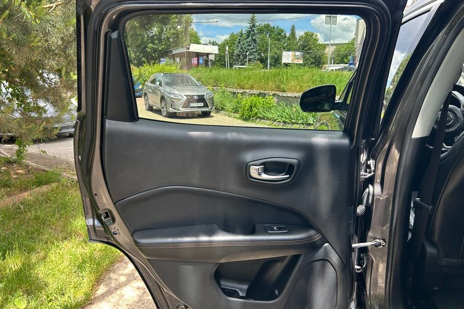Продам Jeep Compass Limited 2020 года в Черновцах