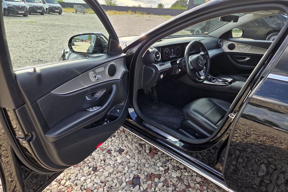 Продам Mercedes-Benz E-Class E350D 2017 года в Львове