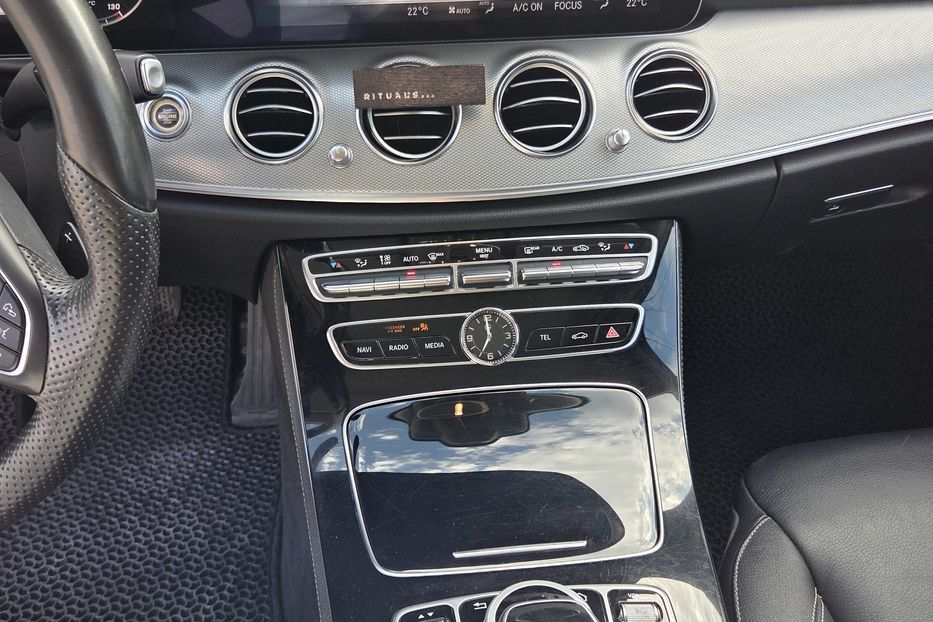 Продам Mercedes-Benz E-Class E350D 2017 года в Львове