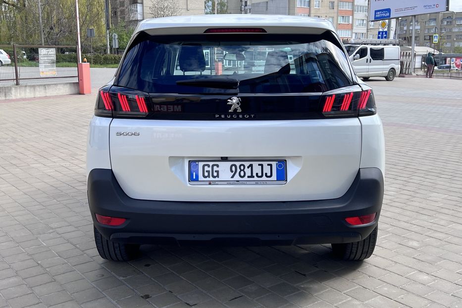Продам Peugeot 5008 7 місна Тернопіль  2022 года в Тернополе