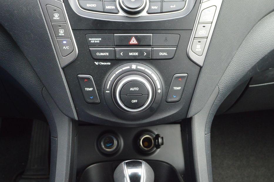 Продам Hyundai Santa FE Grand 6 місць 2015 года в Одессе